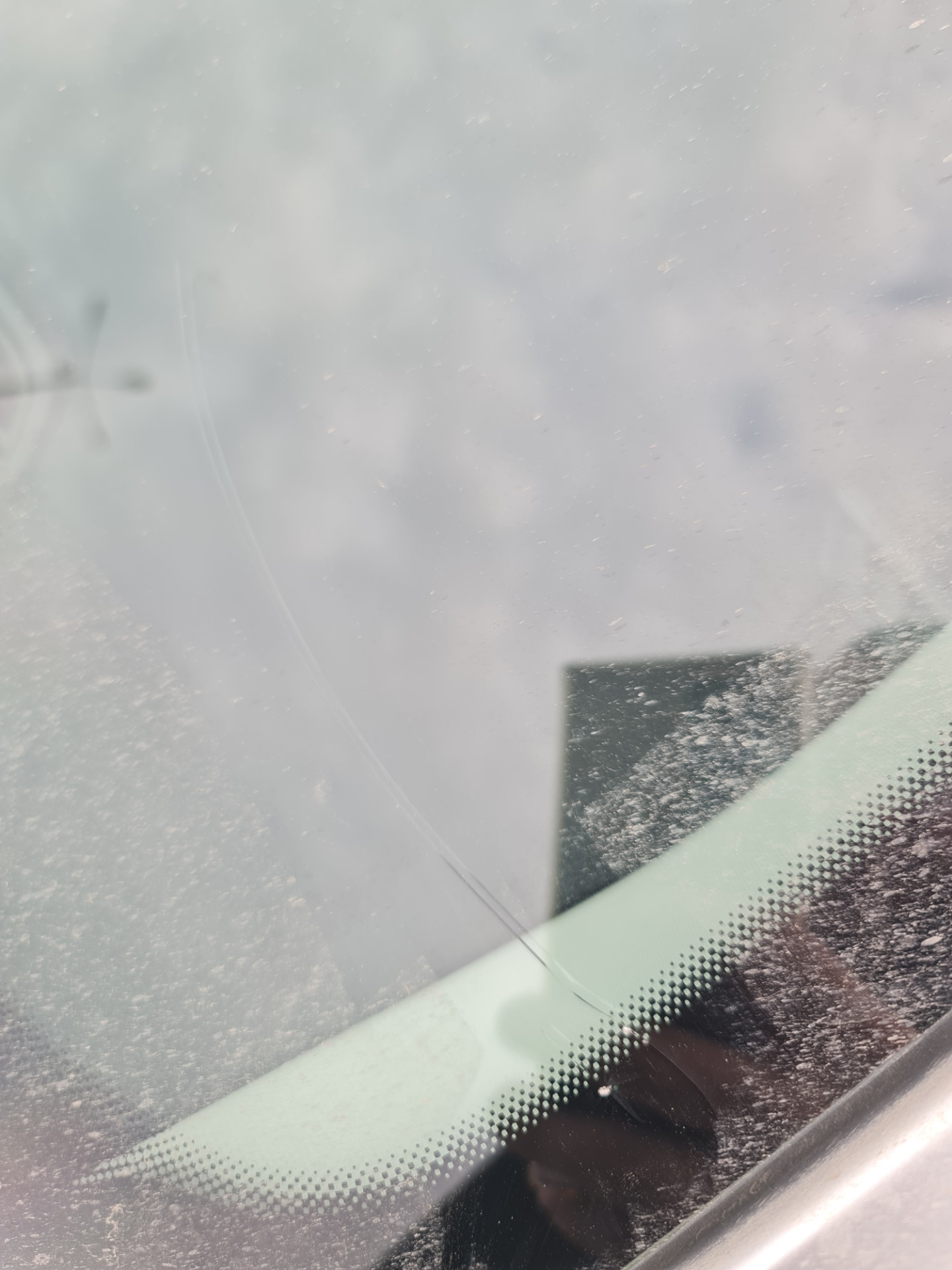 Лобовое стекло… Не мой день… С*ка — Skoda Octavia A7 Mk3, 1,8 л, 2017 ...