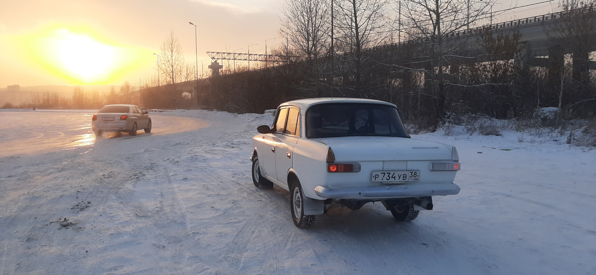 Вечер. Москвич. Дрифт площадка. — ИЖ Москвич 412, 1,5 л, 1982 года ...