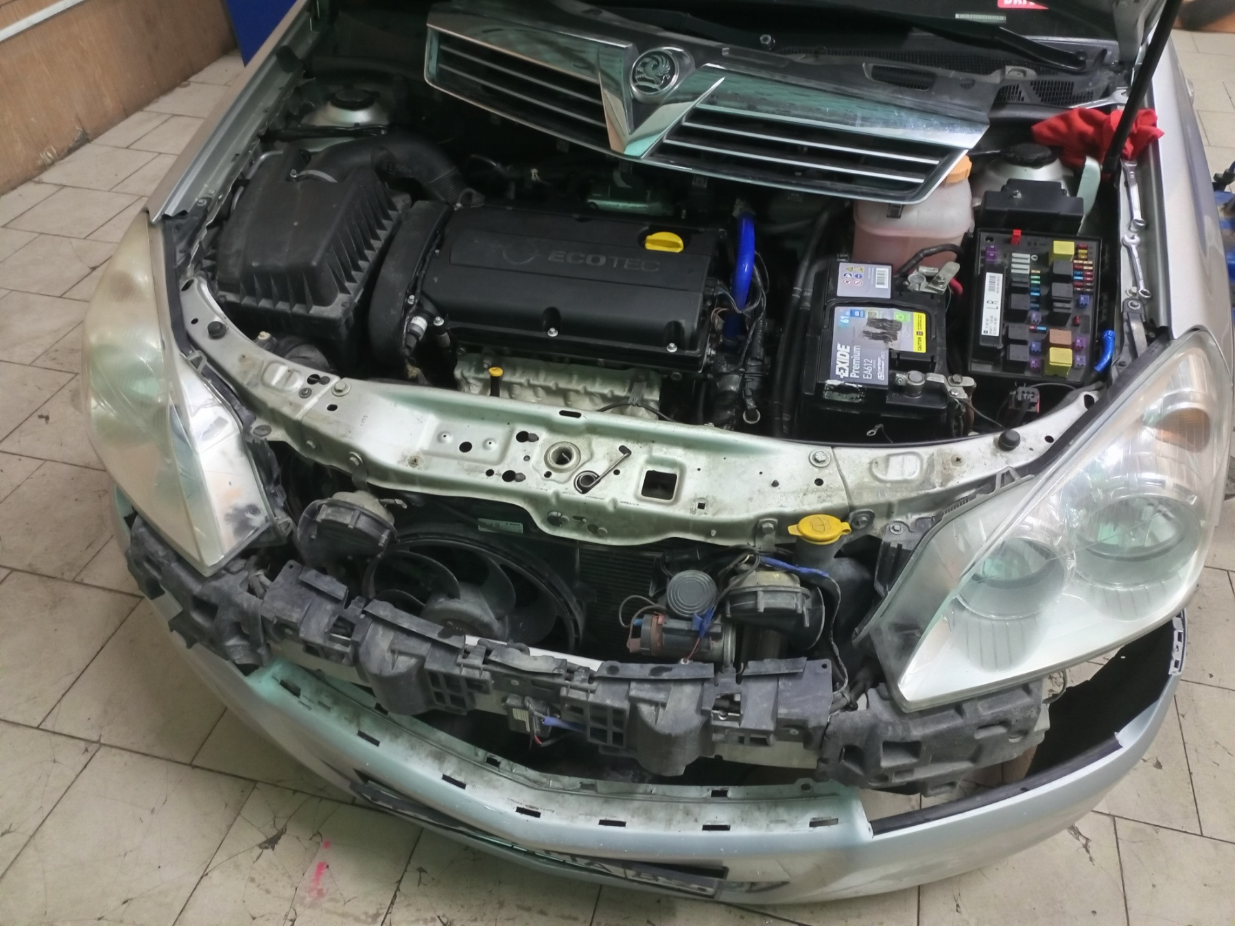 Замена ПТФ — Opel Astra H, 1,8 л, 2011 года | своими руками | DRIVE2