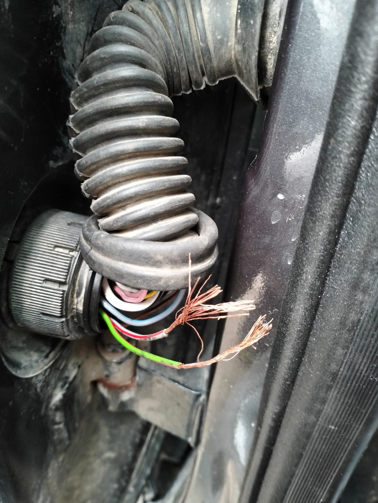 как я НЕ поставил новый усилитель к штатной магнитоле.) — Lada Гранта ...