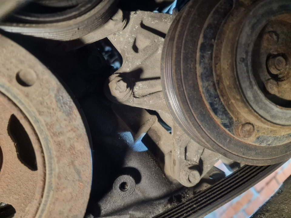 Компрессор кондиционера. — Nissan Teana (J31), 2,3 л, 2006 года ...