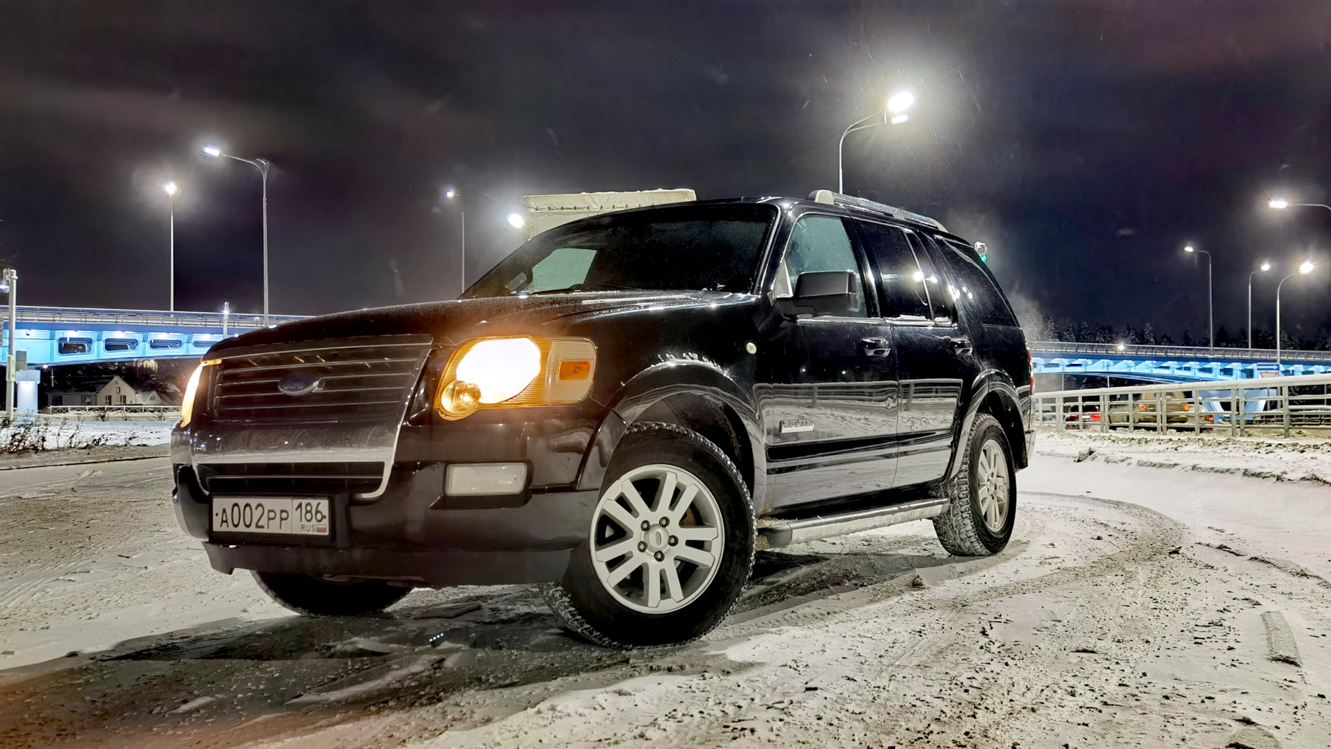 Ford Explorer 2009 с прицепом