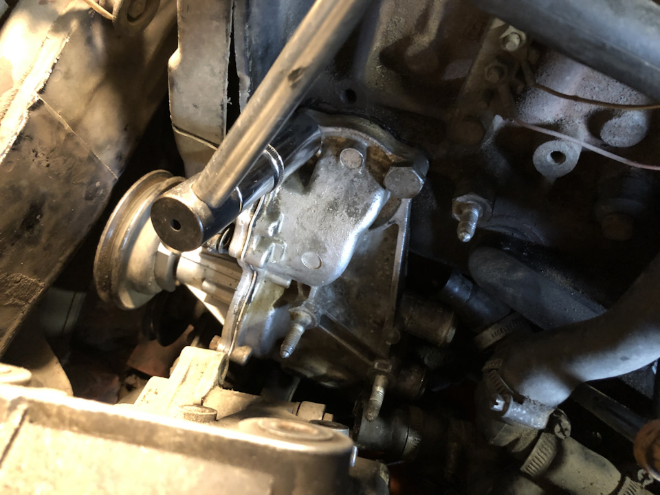 Устанавливаем на авто — Volkswagen Golf GTI Mk3