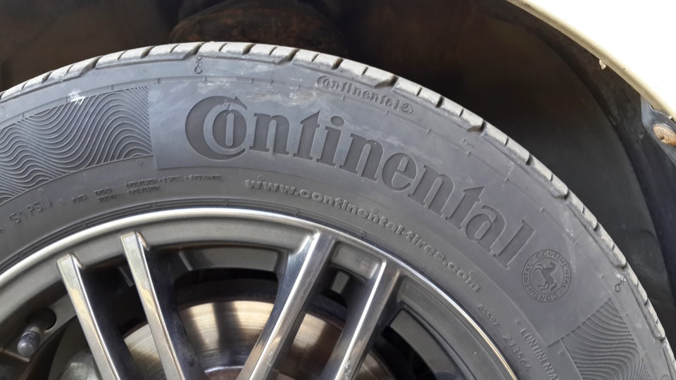 Резина континенталь r15. Continental CONTIPREMIUMCONTACT 6. Континенталь 185 60 р14. Continental CONTIPREMIUMCONTACT 5 185/60 r15.