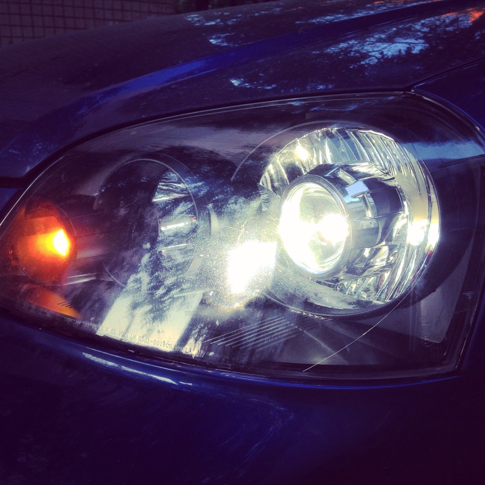 Купил линзы, поменял лампочки в поворотник — Chevrolet Lacetti SW, 1,8 ...