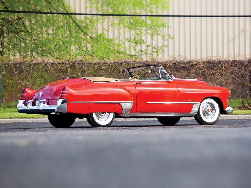 Автомобиль cadillac 1962 года