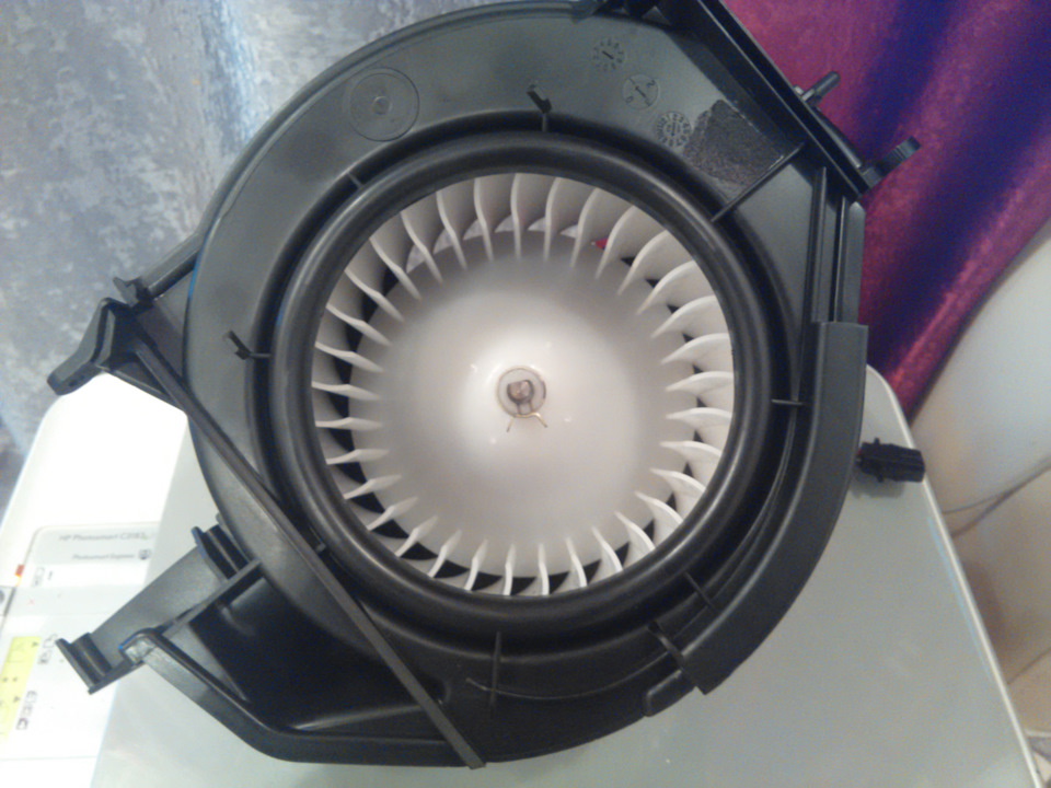 мотор отопителя stellox. мотор печки рено логан 1. моторчик печки 6401149. вентилятор отопителя нива шевроле. 4 без кондиционера.