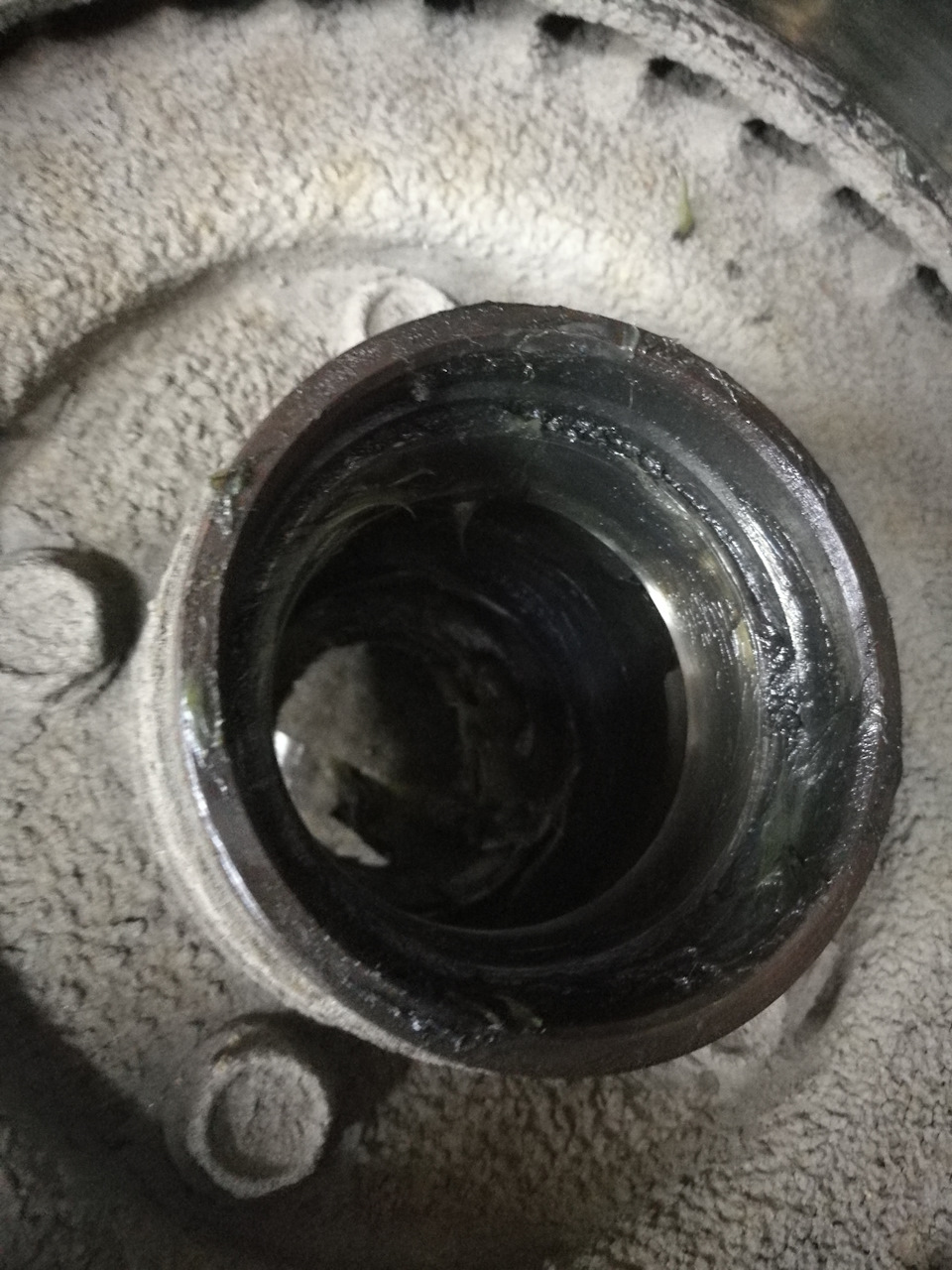 6. Приора при запуске двигателя слышен скрежет. Скрежет как проверить. На. Скрежет как проверить.