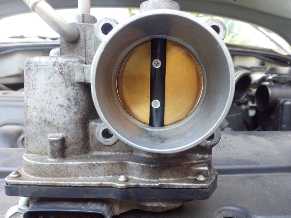 Фото в бортжурнале Toyota Avensis II