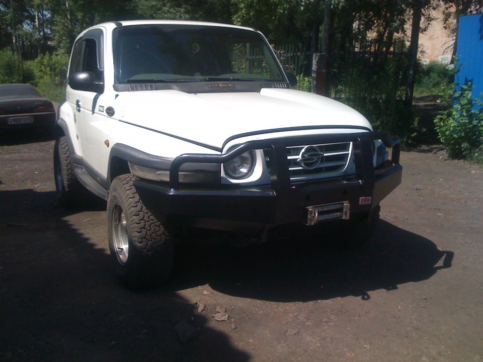 Силовой бампер — SsangYong Korando (2G), 2,3 л, 2001 года | тюнинг | DRIVE2