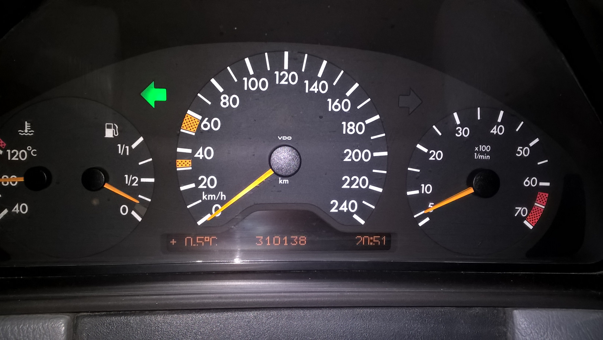 6. Вопросы по приборке — Mercedes-Benz E-class (W210), 2,4 л, 1998 года ...