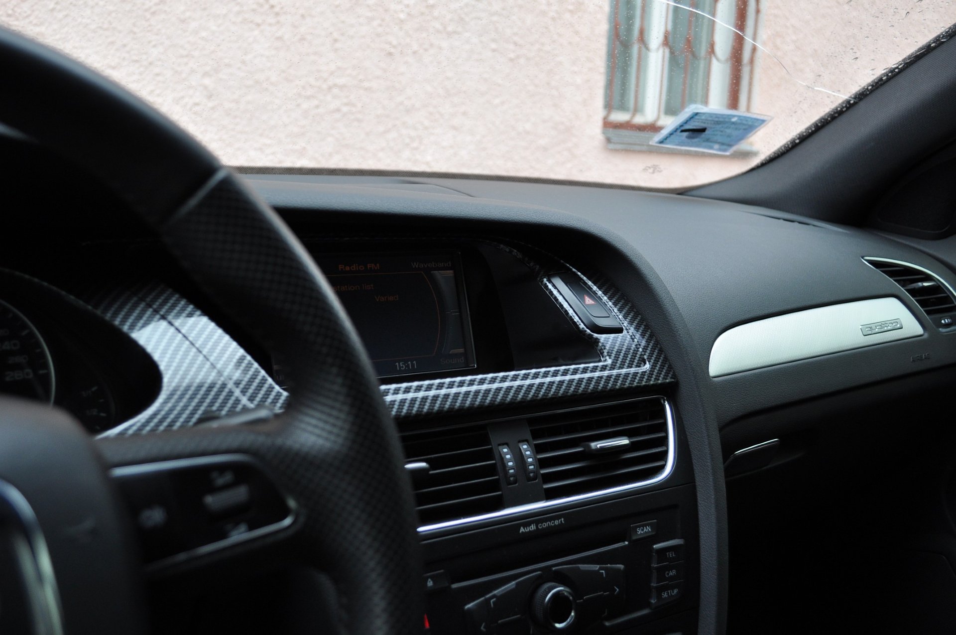 рисунок был выбран под серый карбон — Audi A4 (B8)