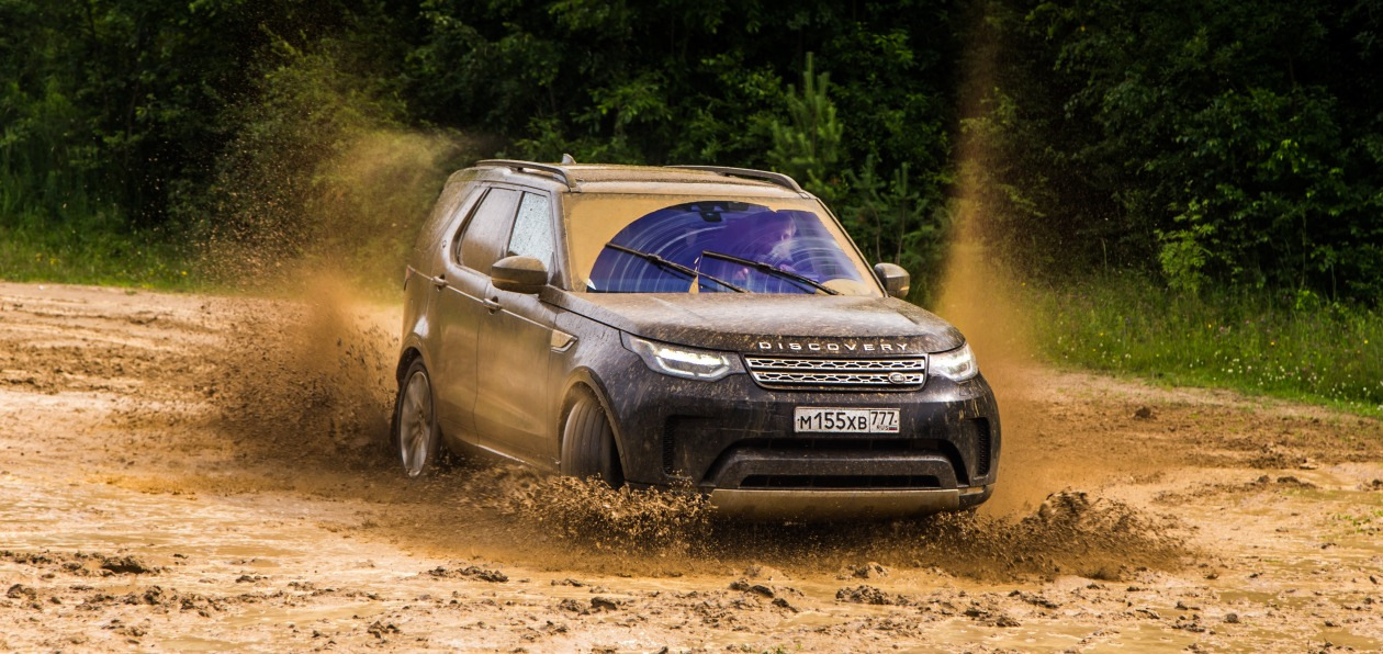 Тест драйв отзывы владельцев. Ленд Ровер Дискавери спорт для грязи. Тест драйв ленд Ровер вагон 2014 года дизель. Тест-драйв Land Rover Discovery 5 10 минутная версия. Дискавери Олега.