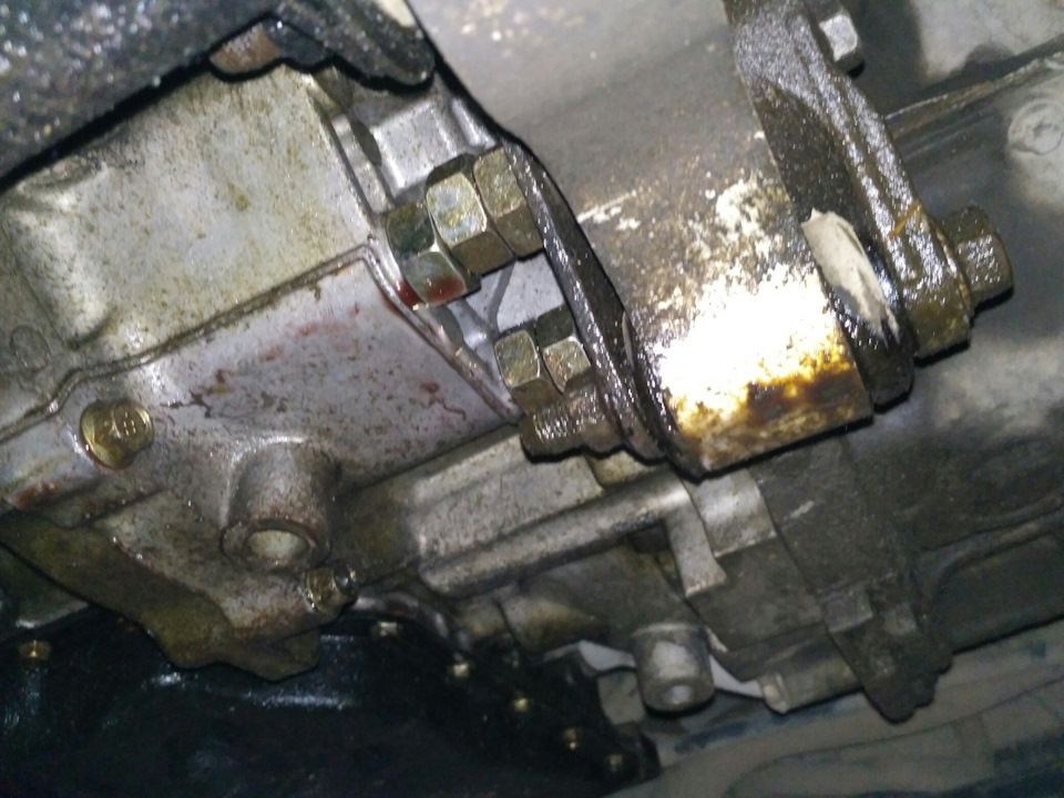 Крепление АКПП + Течь АТF — Mazda 6 (1G) GG, 2 л, 2003 года | поломка ...
