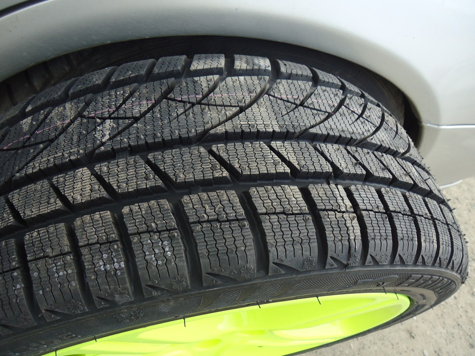 Липучка краснодар. 225 45 17 Липучка drive2. Шины липучка Goodyear 215/45 r17. Шины Infinity 215/55/17 липучка. Шины липучка Dunlop 215/45 r17.