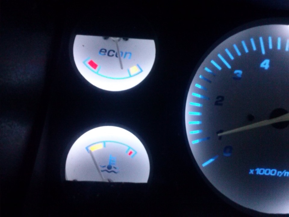 Подсветка приборной панели ВАЗ 2107 — Lada 2107, 1,5 л, 1995 года ...