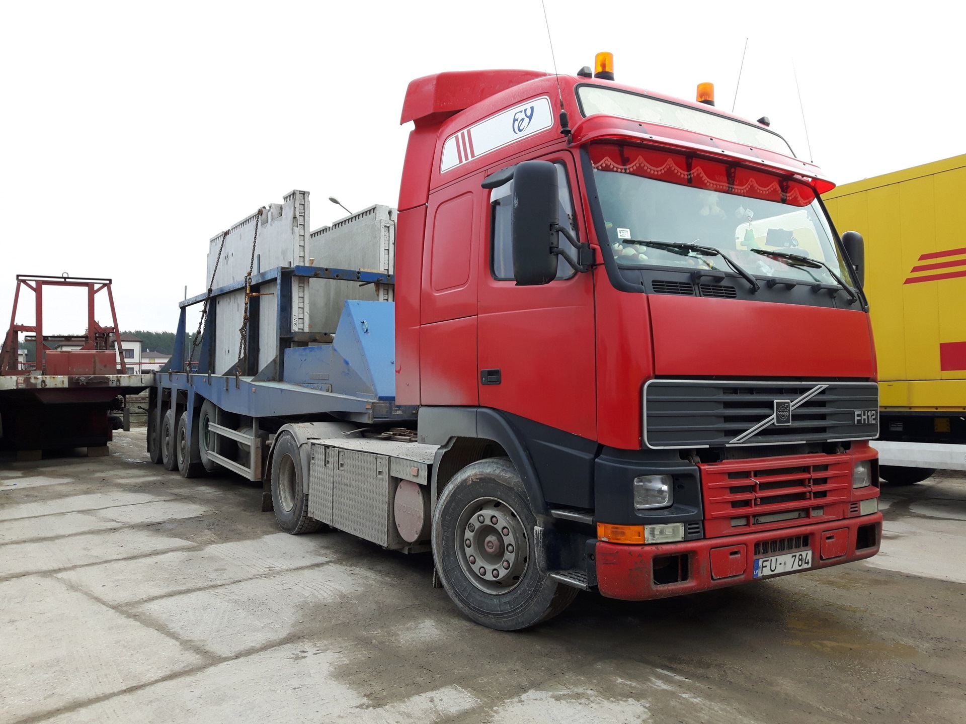 Аренда рб. Volvo fh12 380. Volvo fh12 380 1999. Volvo fh12 380 2003. Volvo FH 12 380 1998.