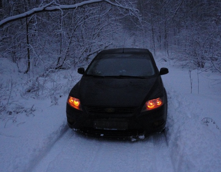 габариты — Ford Focus II Hatchback, 2 л., 2009 года | фотография | DRIVE2