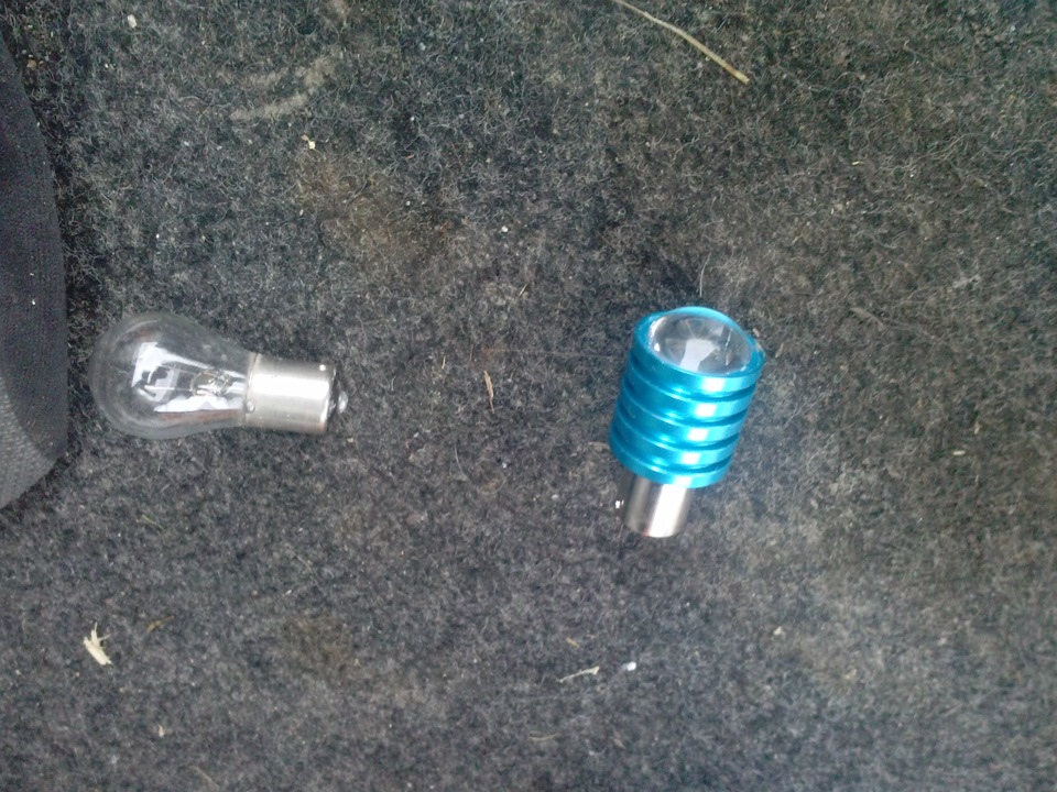 Лампы заднего хода 2112. Задний ход ваз 2112. Светодиодные лампы в задние габариты ваз 2111. Задние лампы ваз ваз 2112. Лампы заднего хода 2112.