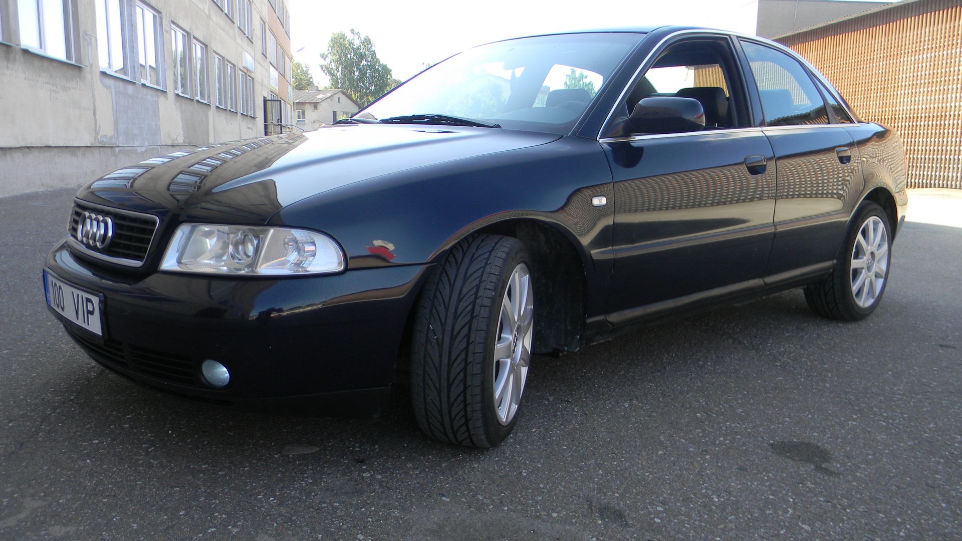 Audi A4 (B5) 2.4 бензиновый 1999 | VIP S Line на DRIVE2