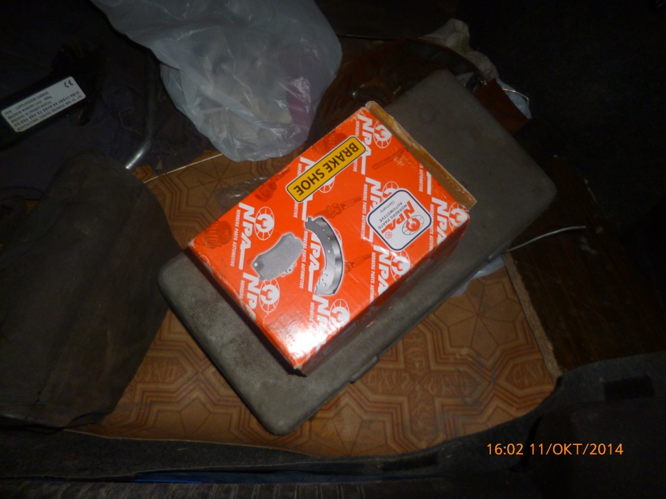 Задние тормозные колодки замена — Daewoo Nexia (N150), 1,6 л, 2011 года ...