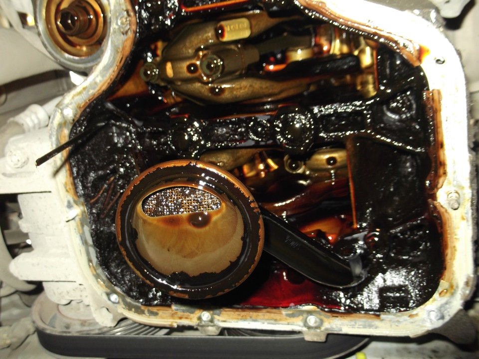 После ремонта двигателя ест масло