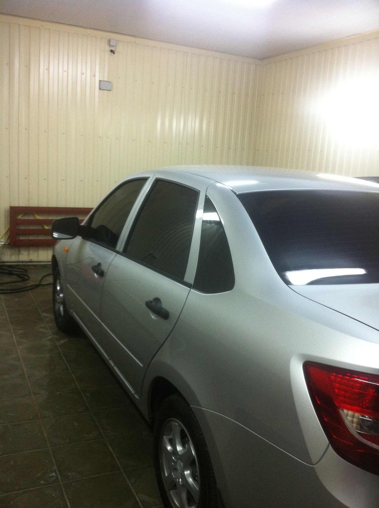 Тонировка) — Lada Гранта (1G), 1,6 л, 2012 года | тюнинг | DRIVE2