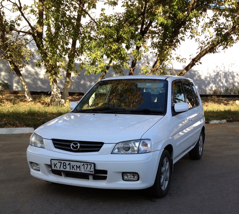 Mazda demio фото