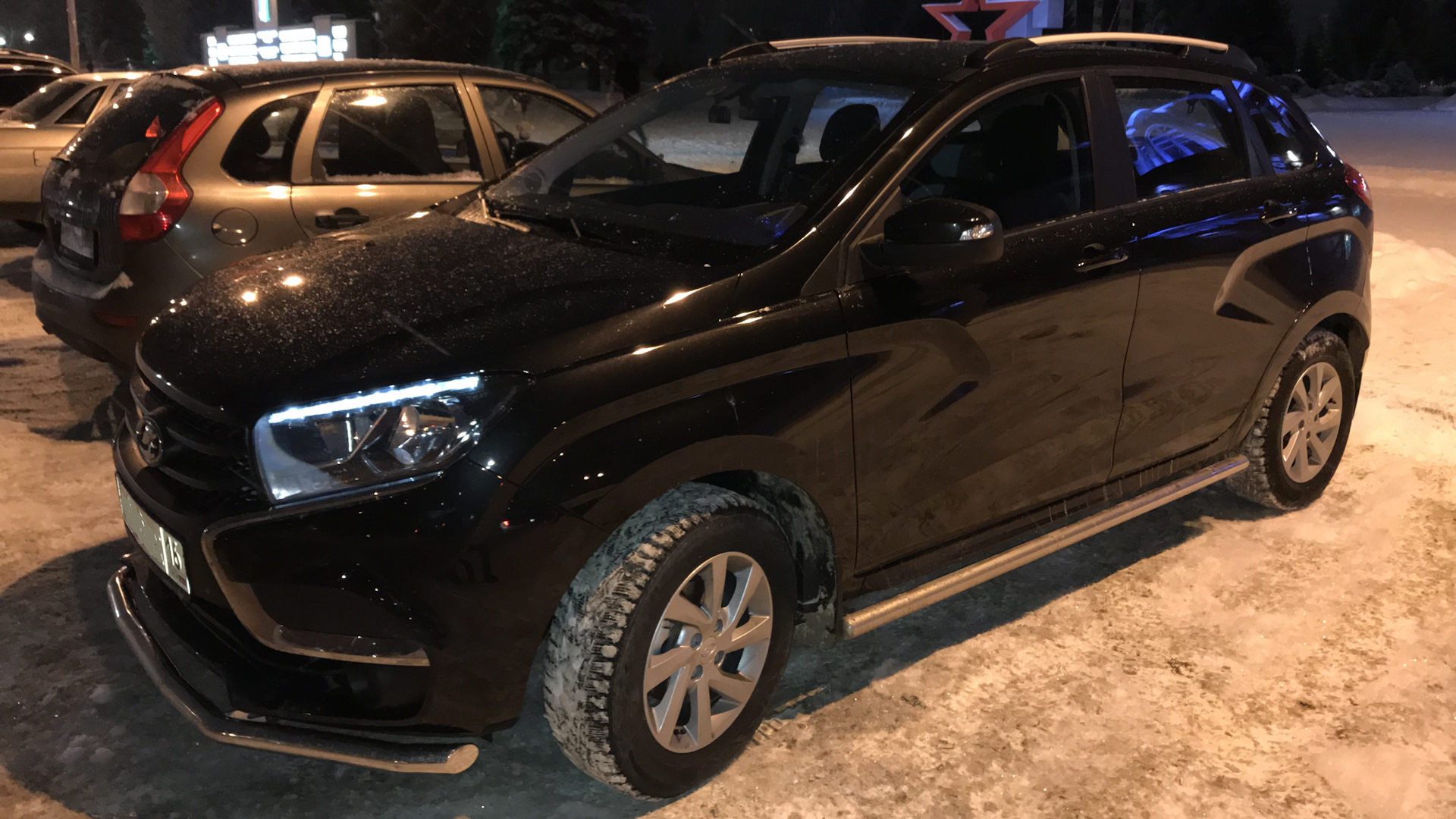 Lada XRAY чёрная Лада