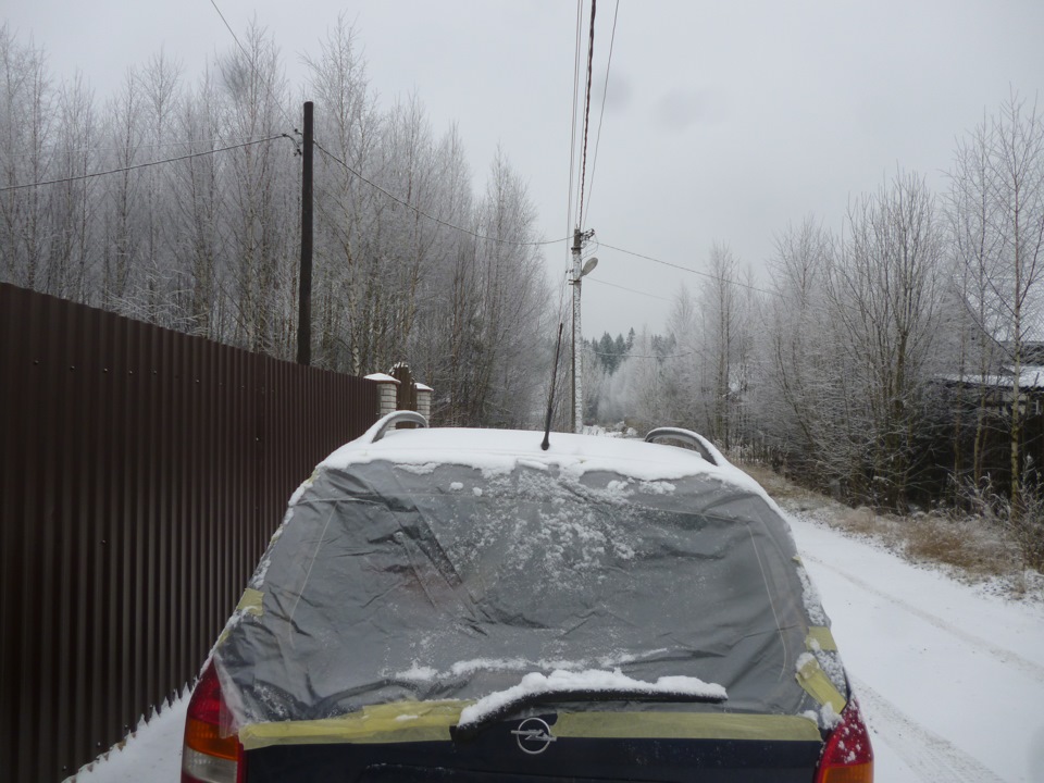 Попал на заднее стекло двери багажника — Opel Zafira A, 1,8 л, 2001 ...