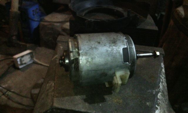 Замена моторчика отопителя Ниссан . — DRIVE2