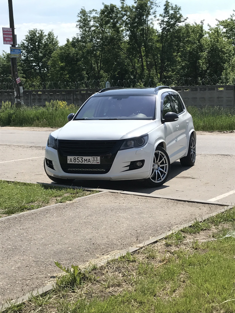 Ремонт лобового стекла.Дымные глаза.Знак на пятую дверь… — Volkswagen  Tiguan (1G), 2 л, 2010 года | стайлинг | DRIVE2