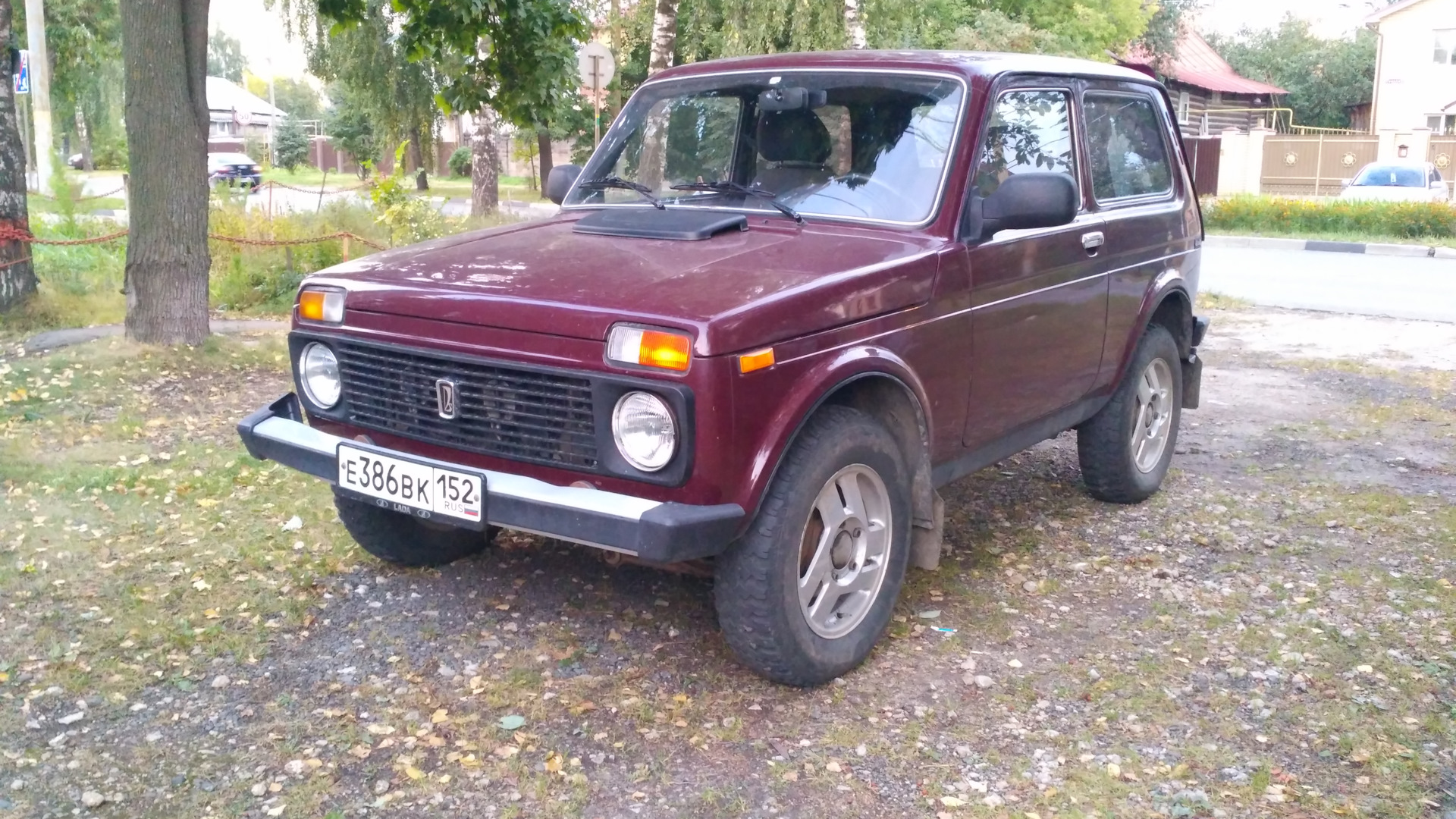 Нива 212140. Lada 212140. 212140 Lada 4x4. Нива 2131 2015 темно Вишневая. Lada 212140 4х4 т 942 ем 152.