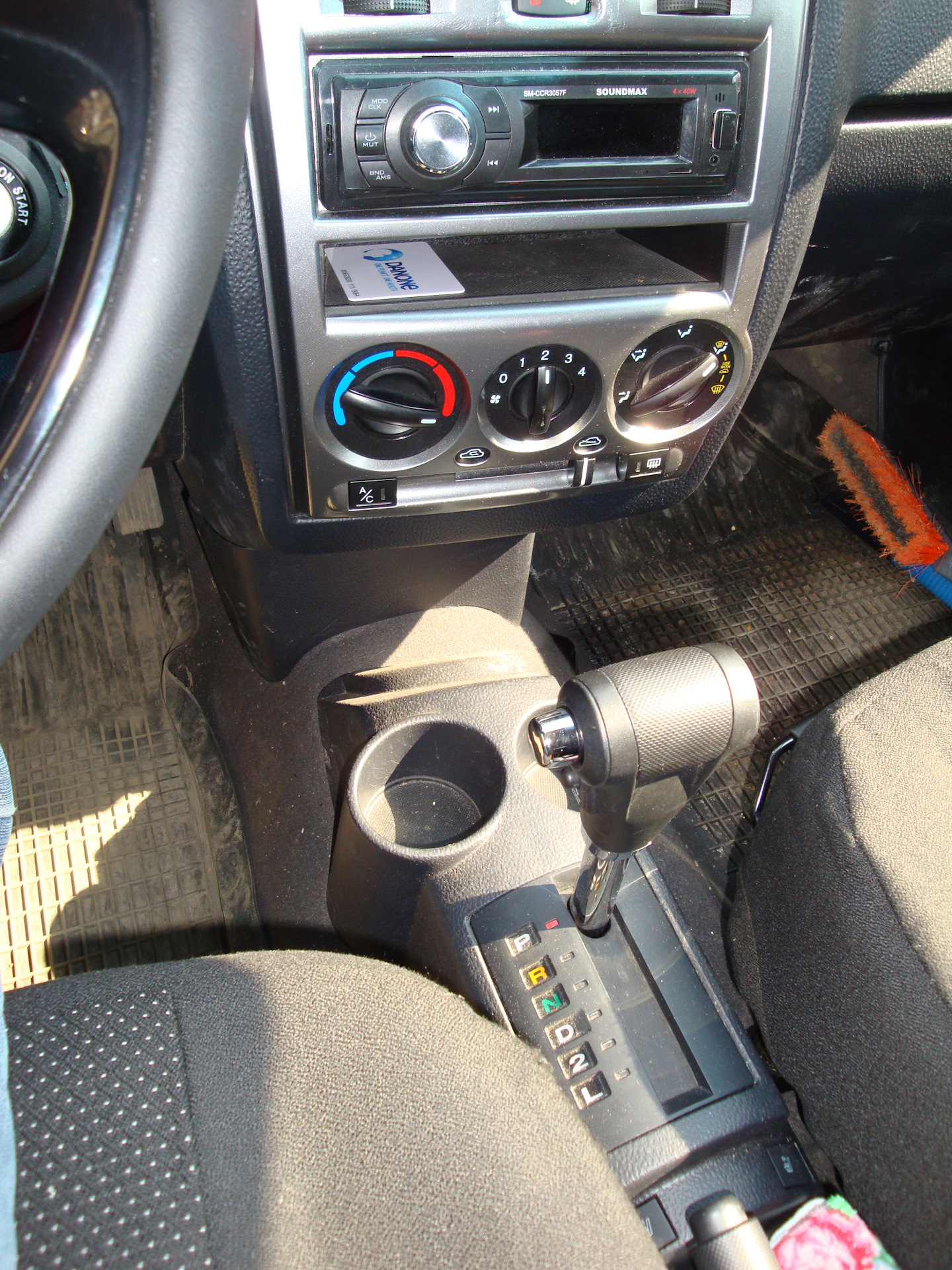 Как снять центральную панель гетц Центральный тоннель. - Hyundai Getz, 1,3 л, 2004 года стайлинг DRIVE2