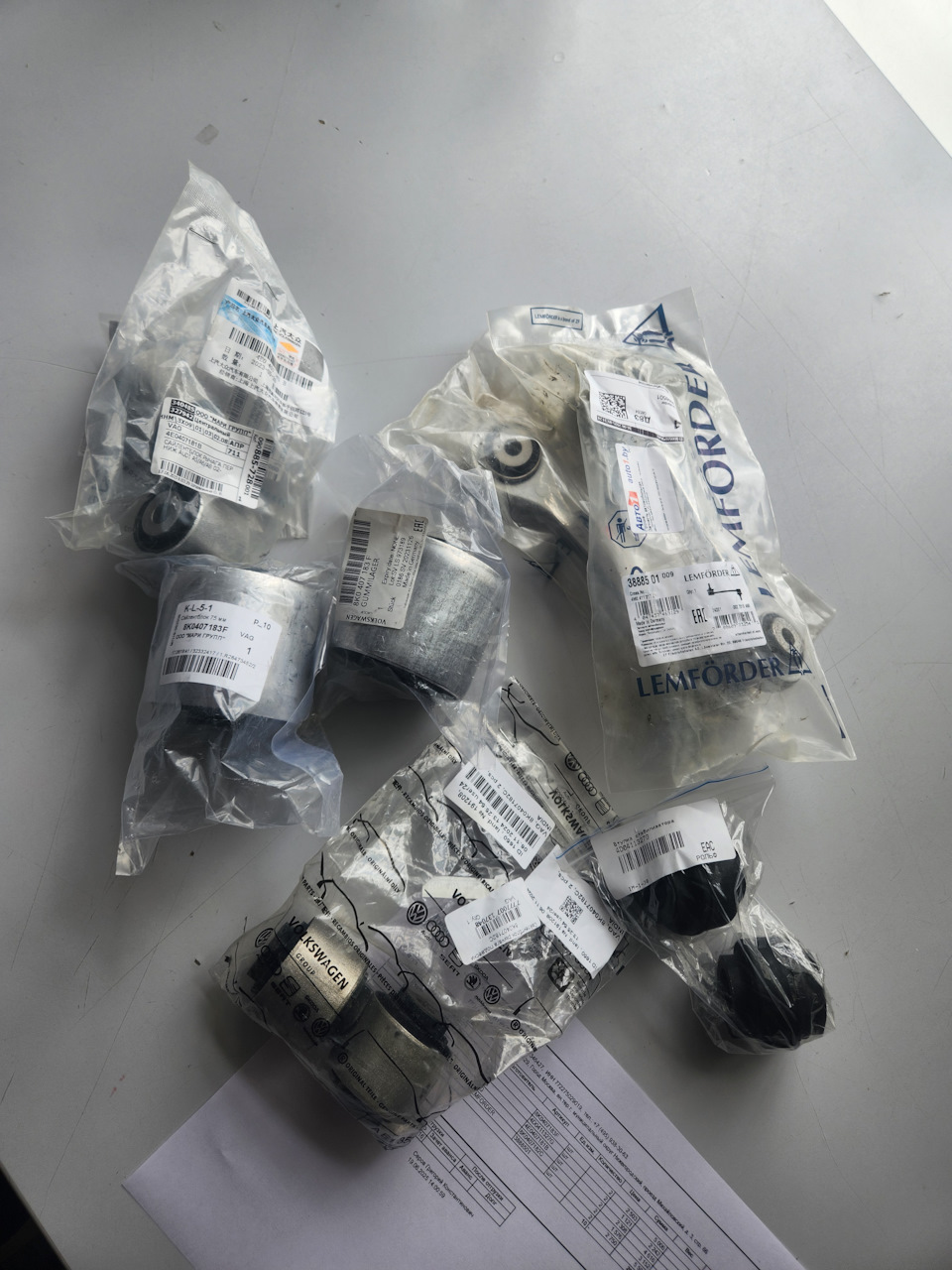 Фото в бортжурнале Audi A4 (B9)