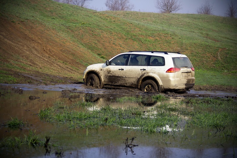 подзастрял — Mitsubishi Pajero Sport (2G)