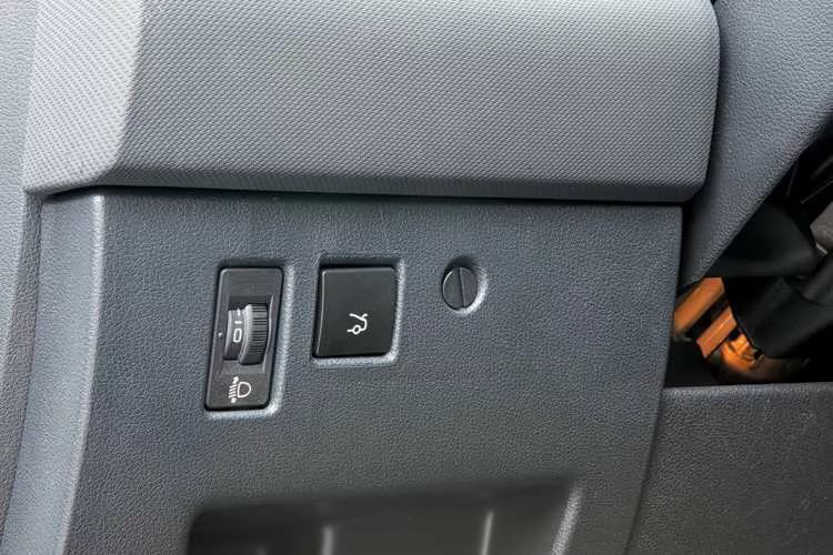 e0aeaa5s 960 Как открыть багажник пежо 308