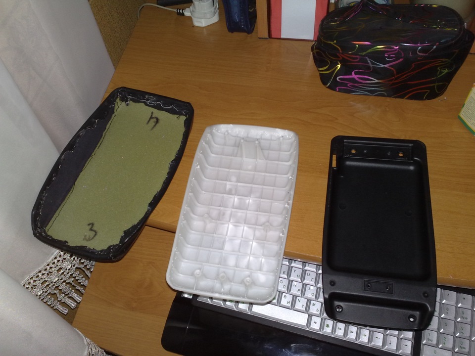 Перетяжка подлокотника кожей! — Mitsubishi Lancer IX, 1,6 л, 2007 года ...