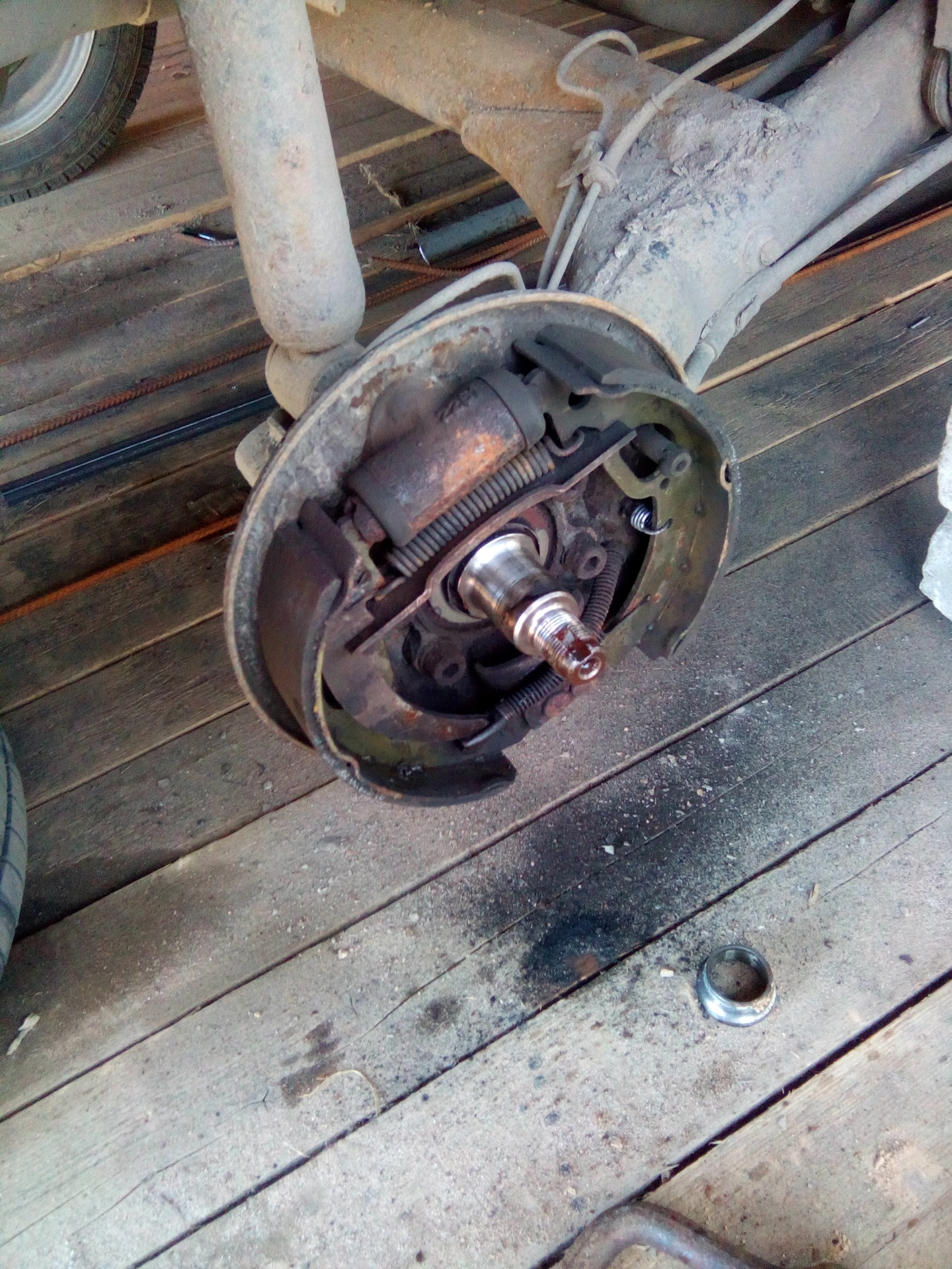 Подшипник задней ступицы калина 2 универсал. Замена задних ступичных. Задний ступичный подшипник нексия 2. Замена задних ступичных. Подшипник задней ступицы ваз 2114.