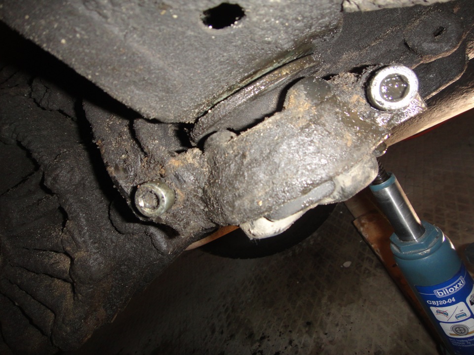 audi 80 b3 замена подушки коробки audi 80 b3 замена подушки коробки