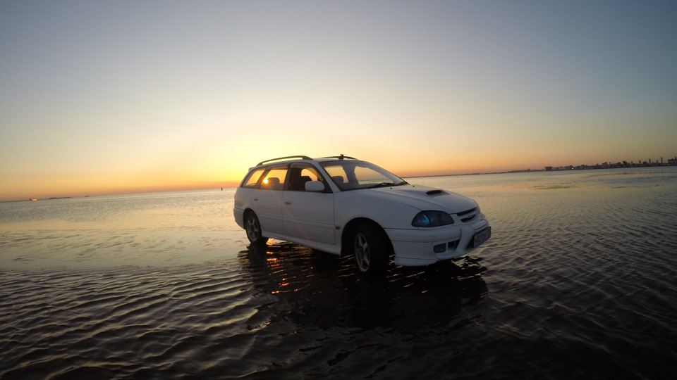 Скоро здесь появится нечто крайне интересное. Тизер — Toyota Caldina ...