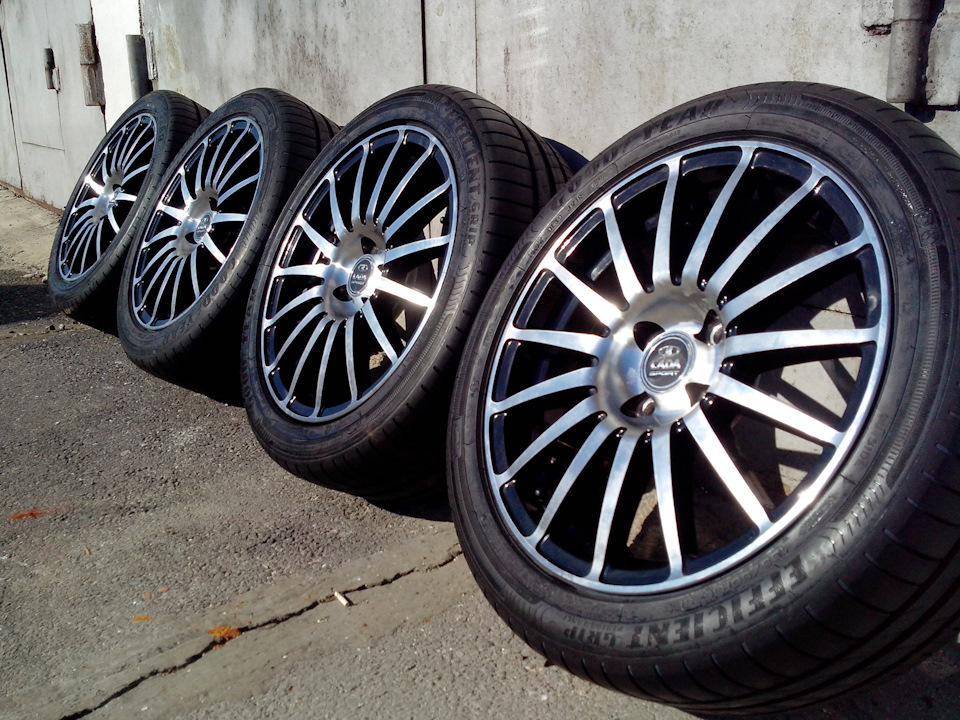 Продам диски Granta Sport в сборе. ПРОДАНЫ! — Lada Гранта, 1,6 л, 2014 ...