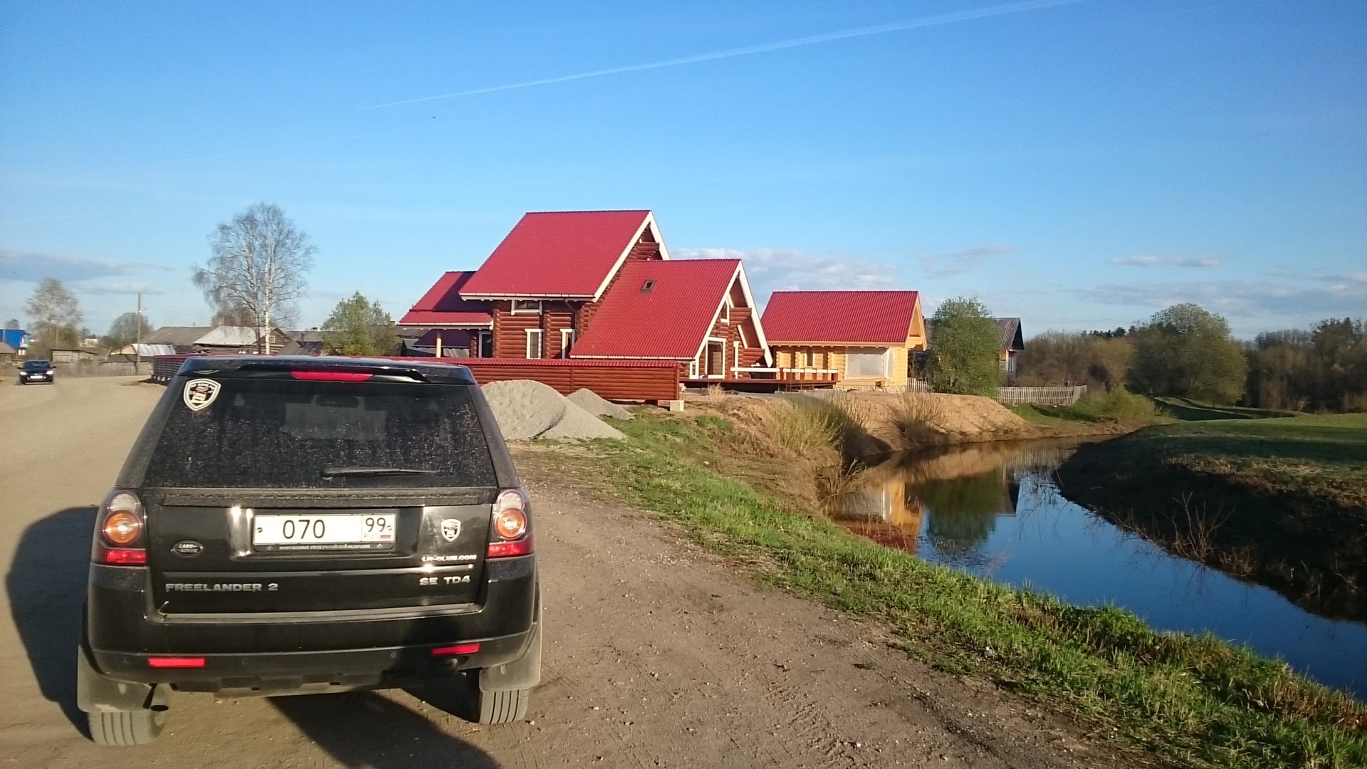 Деревня вельск. Андрей Подолян Вельск. Подолян Вельск гонки. Подолян Вельск Андрей дом. Церковь Подолян Вельск.