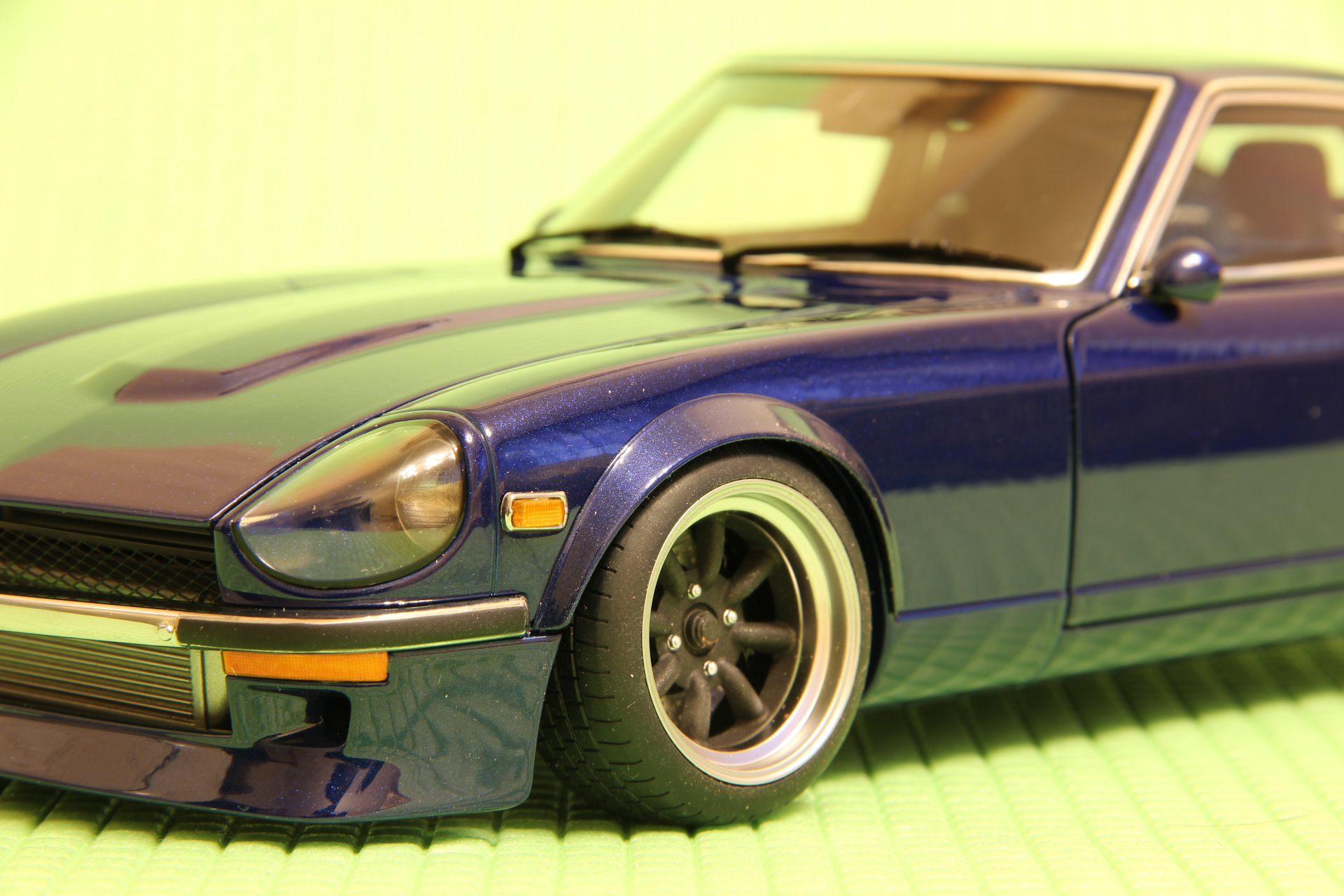 Nissan Fairlady 240z моделька