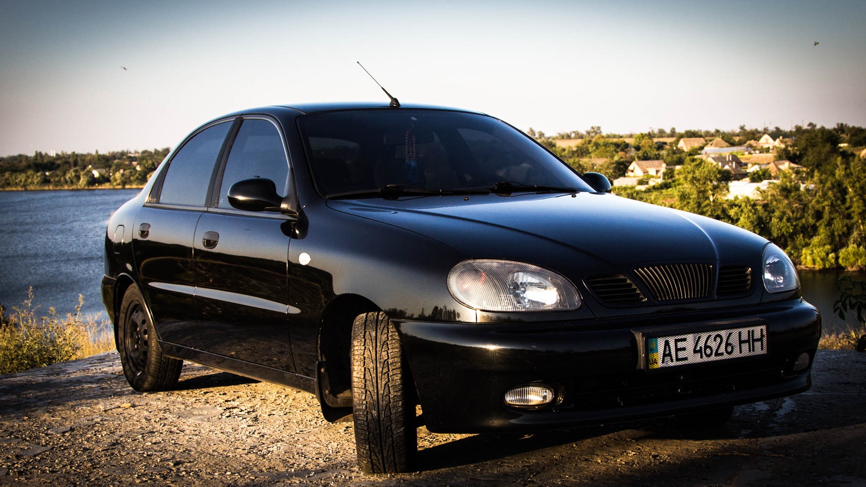 Daewoo lanos Black