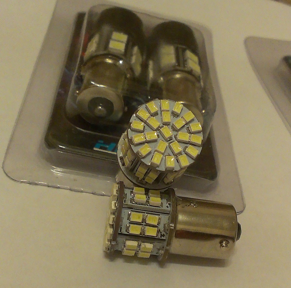 Лампочки "в зад". Или много света не бывает 2. — Peugeot 308 (1G), 1,6 ...