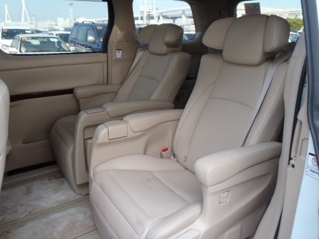 Toyota Vellfire 2008 Абхазия