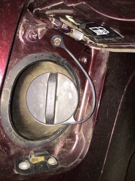 крышка бензобака — Lada Приора седан, 1,6 л, 2011 года | своими руками ...