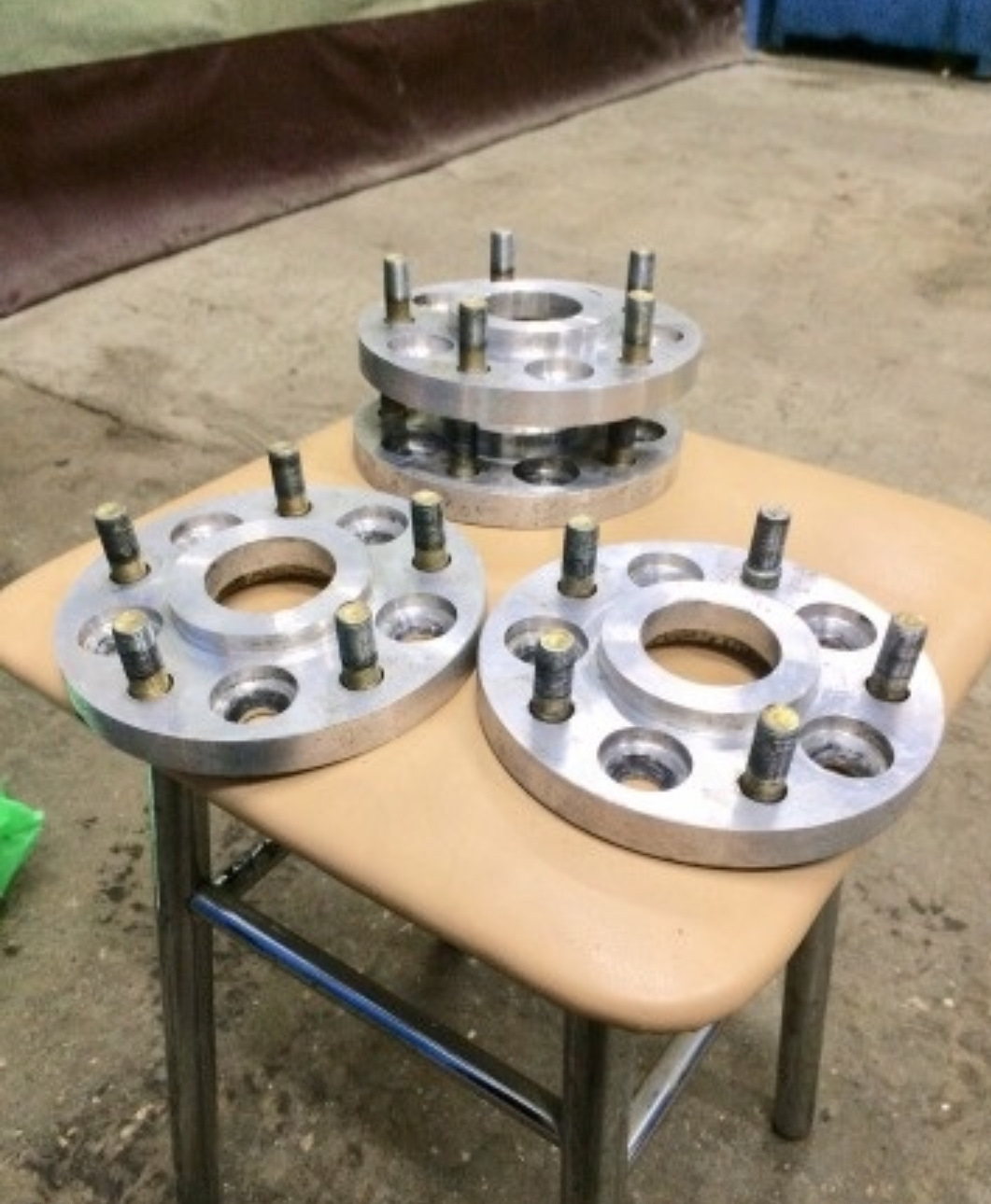 какие нужны проставки. проставки для колесных дисков уаз 469. 3 71. проставки 100мм ваз. проставка колеса rexton.