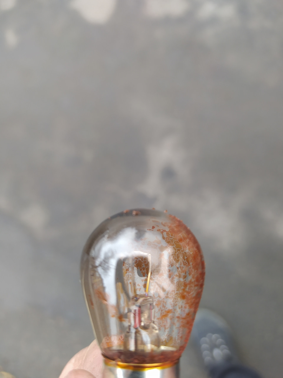 Лампочки поворотников — Nissan Almera Classic (B10), 1,6 л, 2010 года ...